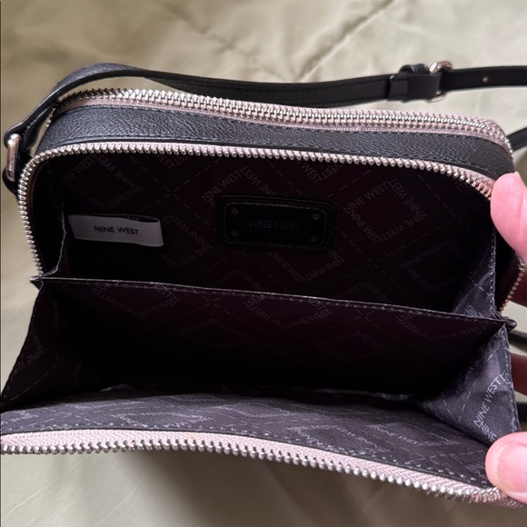 Nine West Grey and Black Crossbody Bag Roomy to
store wallet and some essentials - Picture 6 of 10